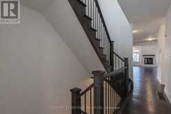 172 FRANKLIN TRAIL | Barrie Ontario | Slide Image Six