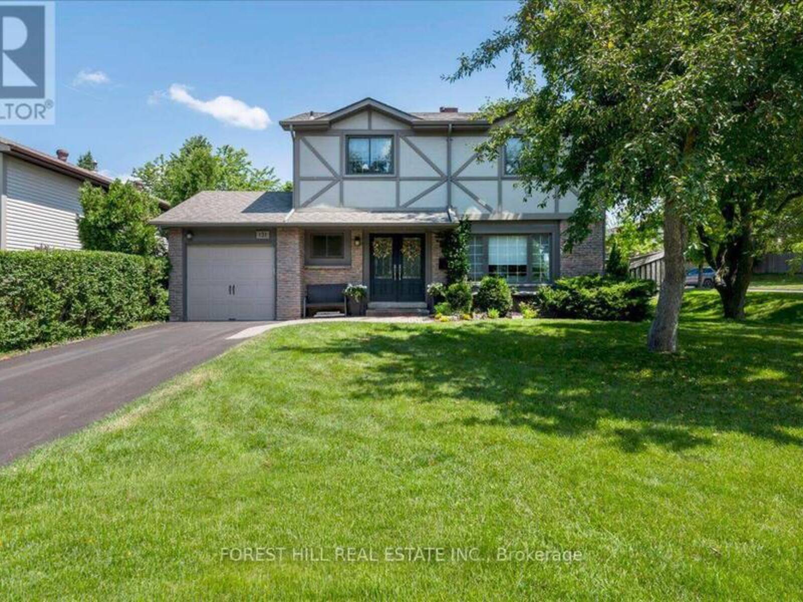 131 OREN BOULEVARD, Barrie, Ontario L4N 4M3