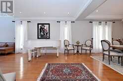 59 VITLOR DRIVE | Richmond Hill Ontario | Slide Image Ten