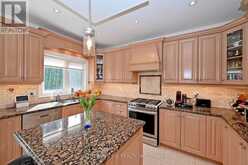 59 VITLOR DRIVE | Richmond Hill Ontario | Slide Image Sixteen