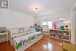 59 VITLOR DRIVE | Richmond Hill Ontario | Slide Image Thirty