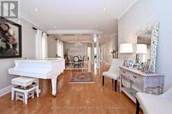 59 VITLOR DRIVE | Richmond Hill Ontario | Slide Image Seven