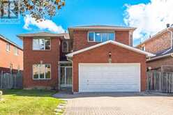 11 LYNDA MCNEIL PLACE | Markham Ontario | Slide Image One