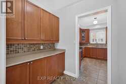 209 WOODSPRING AVENUE | Newmarket Ontario | Slide Image Twenty-one