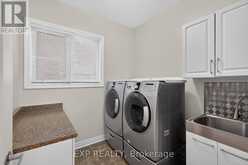 209 WOODSPRING AVENUE | Newmarket Ontario | Slide Image Twenty-two