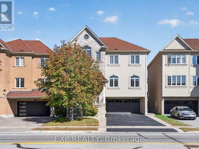 209 WOODSPRING AVENUE Newmarket Ontario, L3X 3J4 - 5 Bedrooms Home For Sale