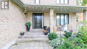 61 BARWICK DRIVE W | Barrie Ontario | Slide Image Two