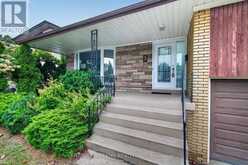 3 MINSTREL DRIVE | Toronto Ontario | Slide Image Two