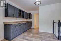 374 SPRUCE STREET | Oakville Ontario | Slide Image Thirteen