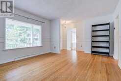 374 SPRUCE STREET | Oakville Ontario | Slide Image Seventeen