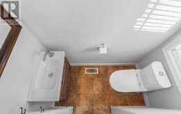 38 - 8 HEMLOCK WAY | Grimsby Ontario | Slide Image Nineteen