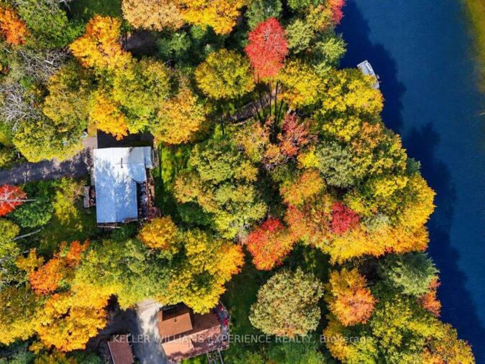 1099 SHERWOOD FOREST ROAD, Bracebridge, Ontario P1L 1X3