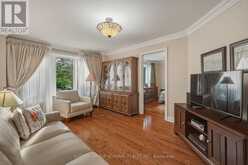 90 BRILLINGER STREET | Richmond Hill Ontario | Slide Image Sixteen