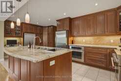 90 BRILLINGER STREET | Richmond Hill Ontario | Slide Image Seven
