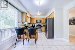 33 ANSTEAD CRESCENT | Ajax Ontario | Slide Image Eleven