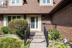 33 ANSTEAD CRESCENT | Ajax Ontario | Slide Image Six