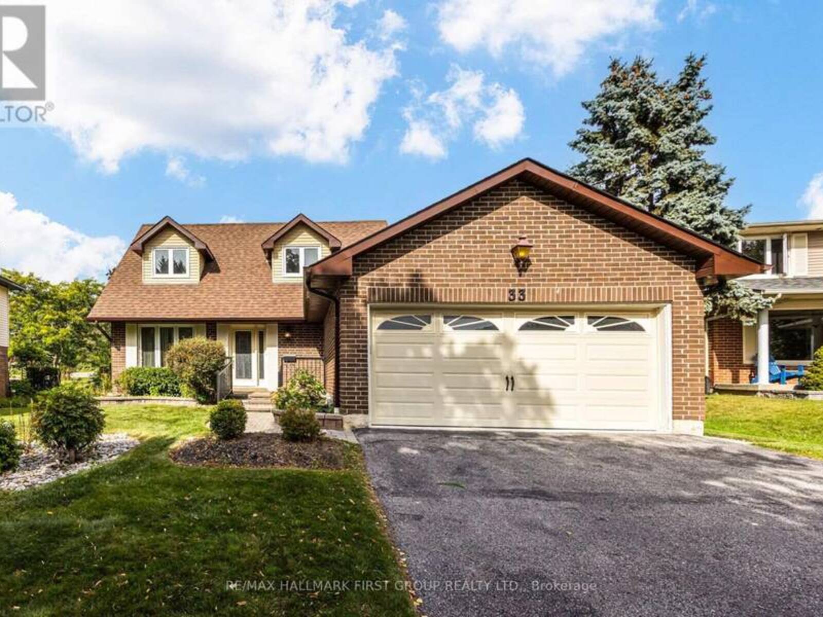 33 ANSTEAD CRESCENT, Ajax, Ontario L1S 3X4