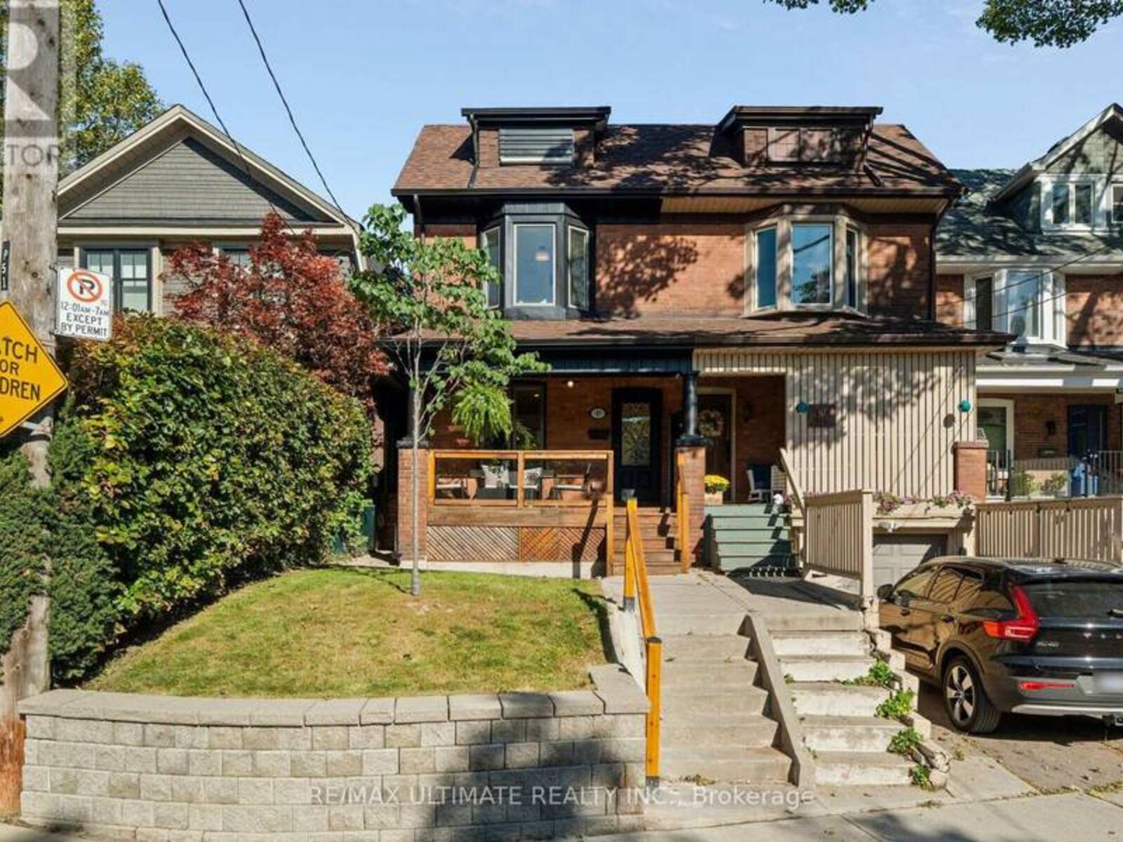 49 INGHAM AVENUE, Toronto, Ontario M4K 2W6