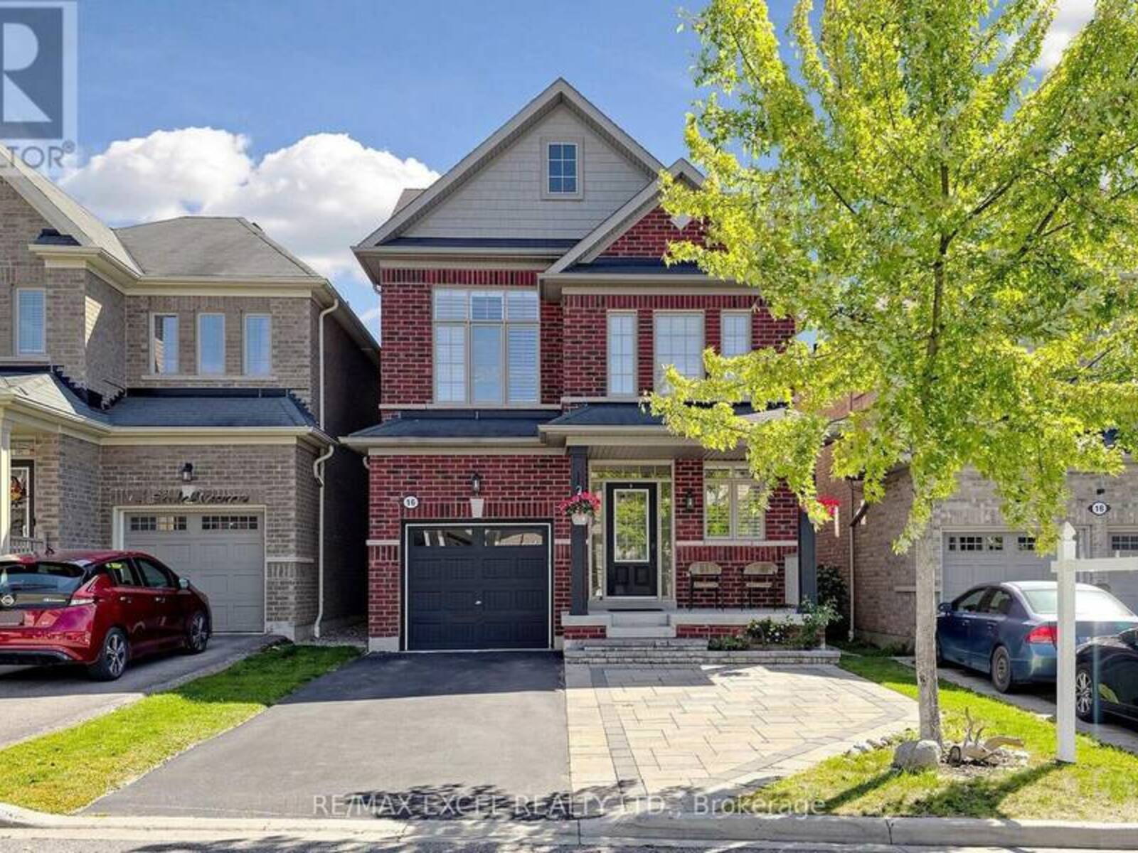 16 STOCKELL CRESCENT, Ajax, Ontario L1T 0M5