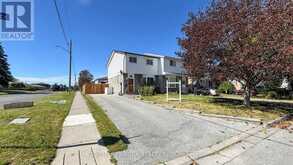 982 RENFREW COURT | Oshawa Ontario | Slide Image Thirty-seven