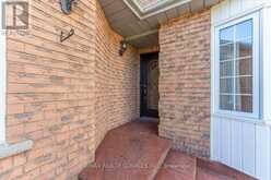 7 DUGGAN DRIVE | Brampton Ontario | Slide Image Four