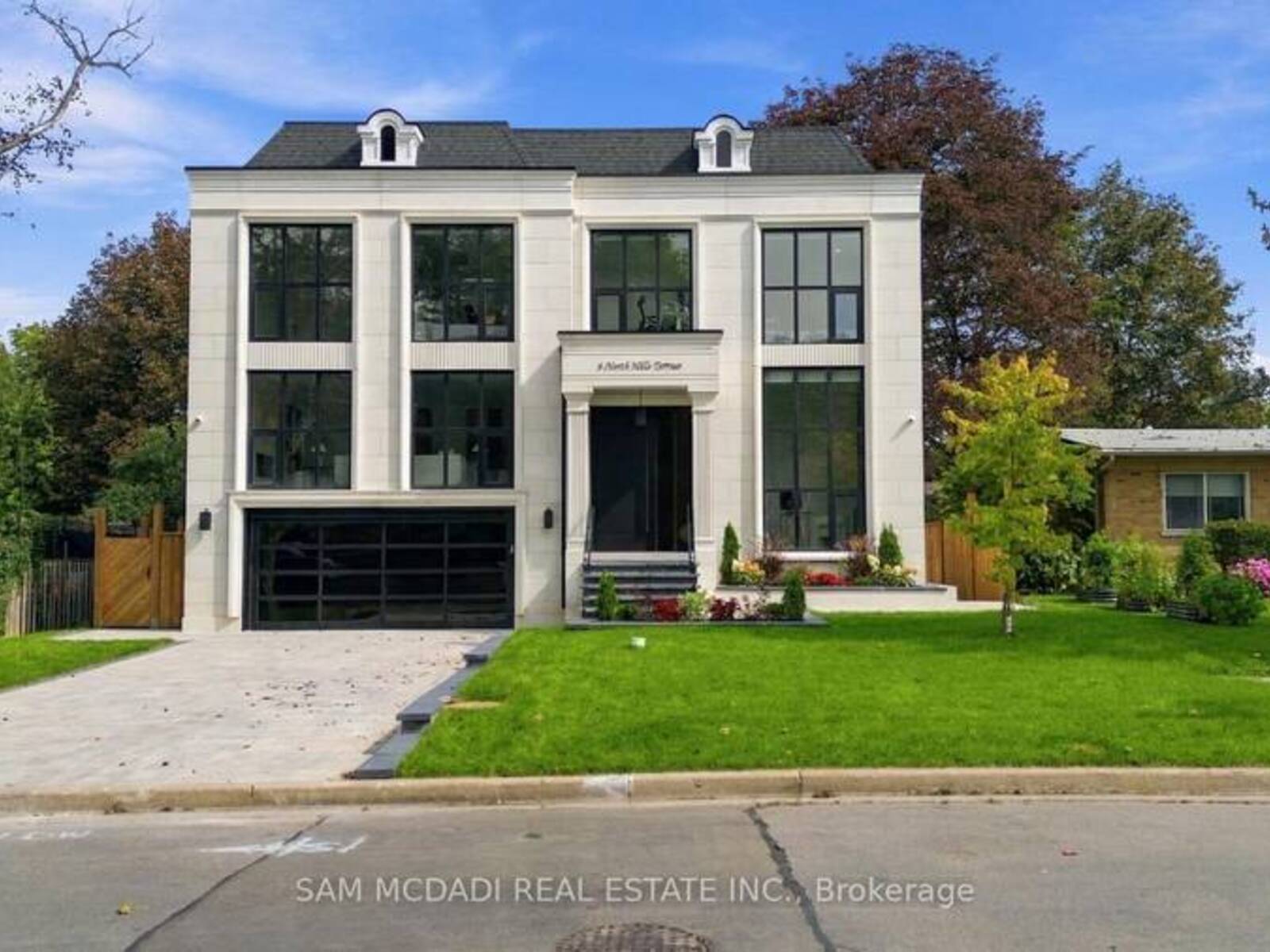 6 NORTH HILLS TERRACE, Toronto, Ontario M3C 1M6