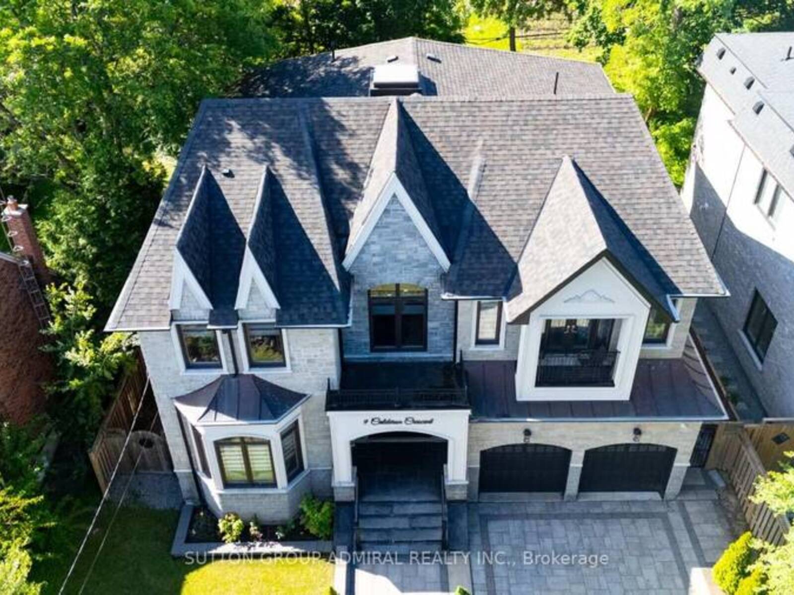 9 CALDERON CRESCENT, Toronto, Ontario M2R 2E4