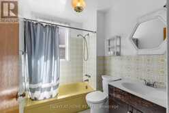 147 DOVERCOURT ROAD | Toronto Ontario | Slide Image Twenty-four
