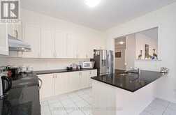 21 OLERUD DRIVE | Whitby Ontario | Slide Image Nineteen