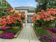 19 MARYVALE CRESCENT | Richmond Hill Ontario | Slide Image One