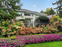 19 MARYVALE CRESCENT | Richmond Hill Ontario | Slide Image Two