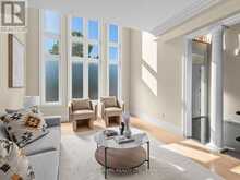 8 RIDGLEY COURT | Richmond Hill Ontario | Slide Image Six
