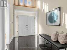 8 RIDGLEY COURT | Richmond Hill Ontario | Slide Image Three