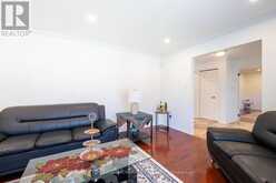 284 MURRAY DRIVE | Aurora Ontario | Slide Image Seven