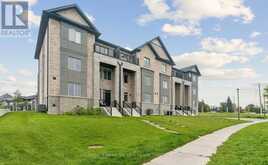 5 BALLINGER WAY | Uxbridge Ontario | Slide Image One