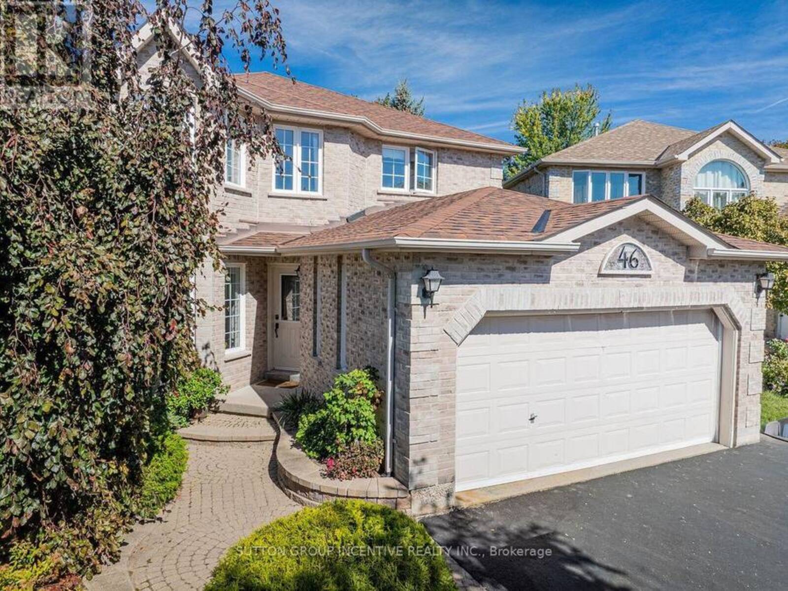 46 BELL STREET, Barrie, Ontario L4N 0H9