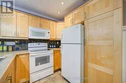 1099 KENT AVENUE | Oakville Ontario | Slide Image Fifteen