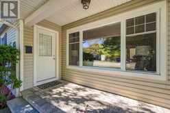 1099 KENT AVENUE | Oakville Ontario | Slide Image Two