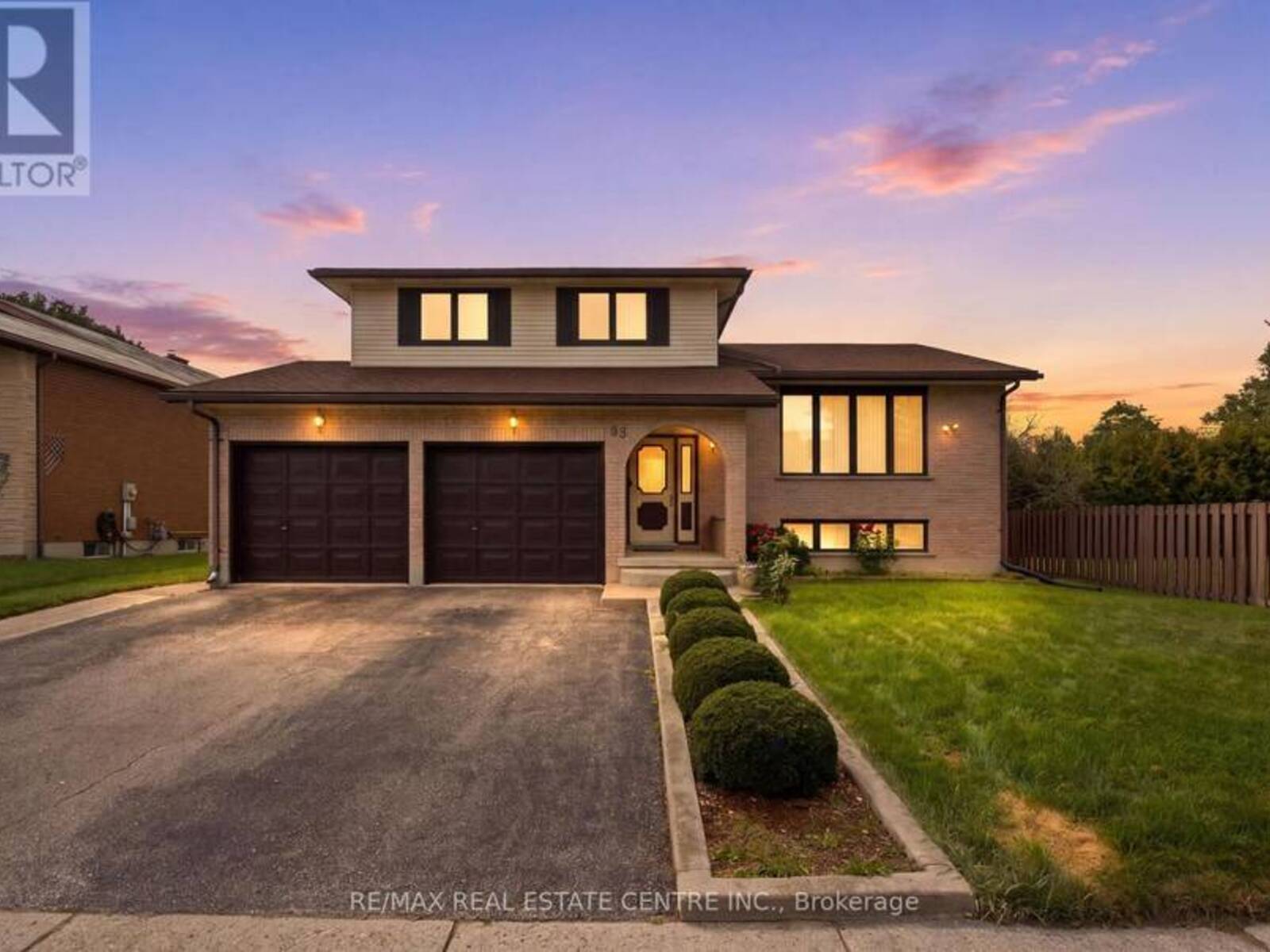 93 OLD CHICOPEE DRIVE, Kitchener, Ontario N2A 3R7
