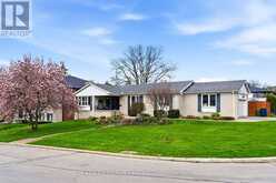 18 TETBURY CRESCENT | Toronto Ontario | Slide Image One