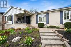 18 TETBURY CRESCENT | Toronto Ontario | Slide Image Two