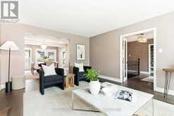 18 TETBURY CRESCENT | Toronto Ontario | Slide Image Four