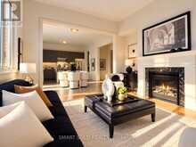 73 CURRENT DRIVE E | Richmond Hill Ontario | Slide Image Nineteen