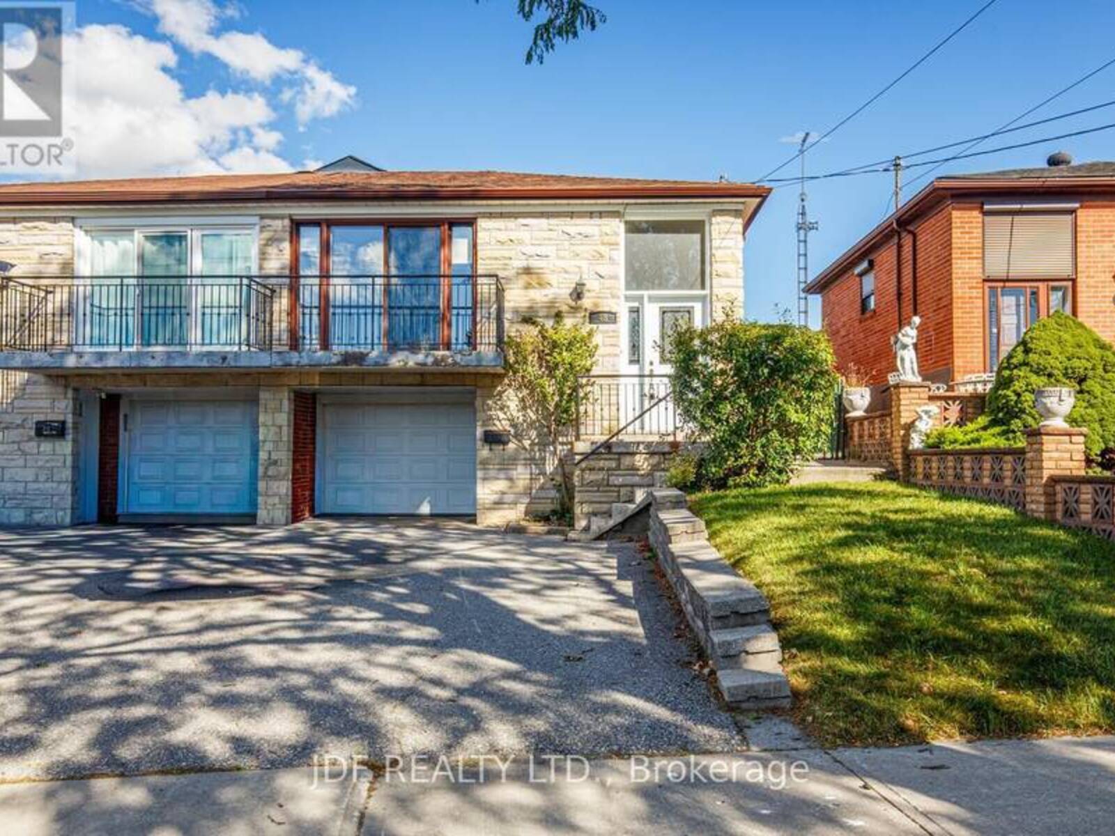 48 DEBBY COURT, Toronto, Ontario M9N 2L9