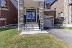 3418 DEEPGLADE PATH | Pickering Ontario | Slide Image Three