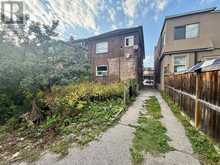 83 ASHBURNHAM ROAD | Toronto Ontario | Slide Image Eight