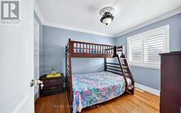 86 BUICK BOULEVARD | Brampton Ontario | Slide Image Fourteen