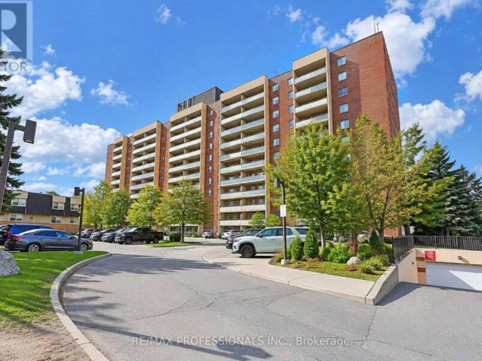 701 - 31 FOUR WINDS DRIVE, Toronto, Ontario M3J 1K9