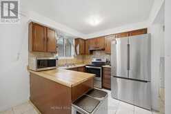 13 DAFOE CRESCENT | Brampton Ontario | Slide Image Thirteen