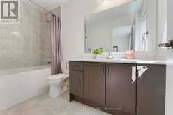 14 RUSTIC OAK TRAIL | Ayr Ontario | Slide Image Thirty-two